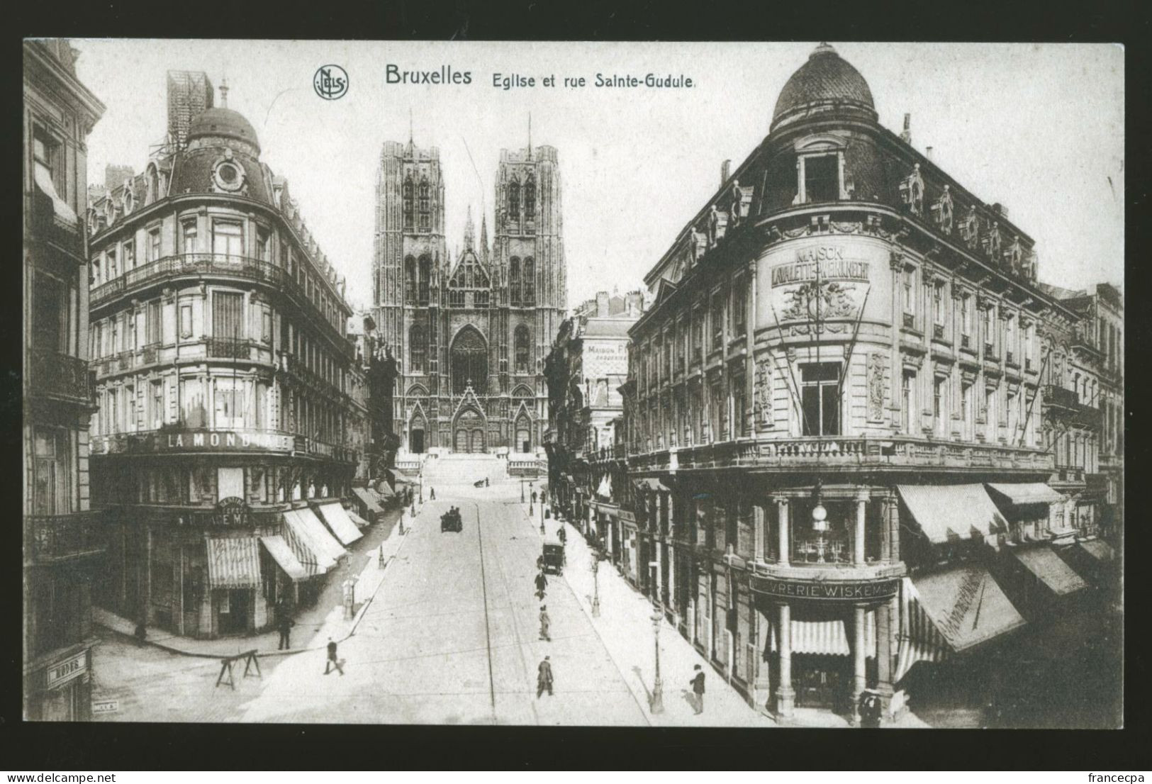 992 - BELGIQUE - BRUXELLES - Eglise Et Rue Sainte Gudule - Other & Unclassified