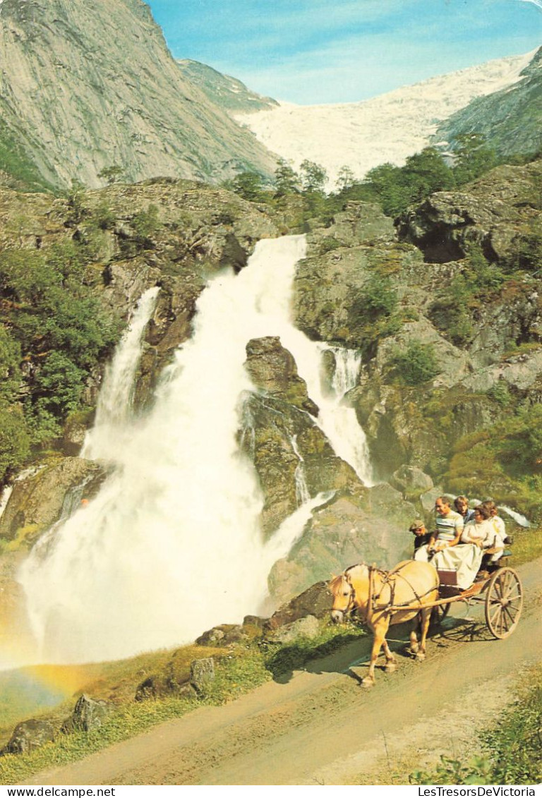 NORVEGE - A Post Horse At The Briksdal Falls - Animé - Colorisé - Carte Postale - Norvège