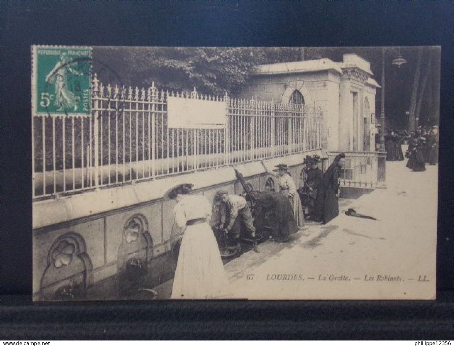 65509 . LOURDES . LA GROTTE . LES ROBINETS . LL . ANNEE  1910 - Lourdes