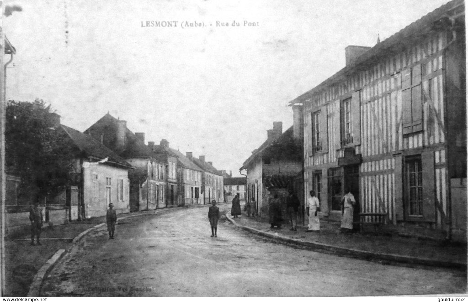 Lesmont : Rue Du Pont - Autres & Non Classés