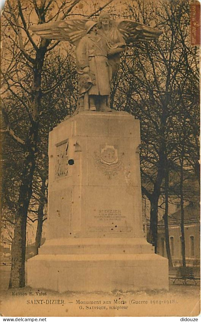 52 - Saint Dizier - Monument Aux Morts (Guerre 1914-1918) - Etat Pli Visible - CPA - Voir Scans Recto-Verso - Saint Dizier