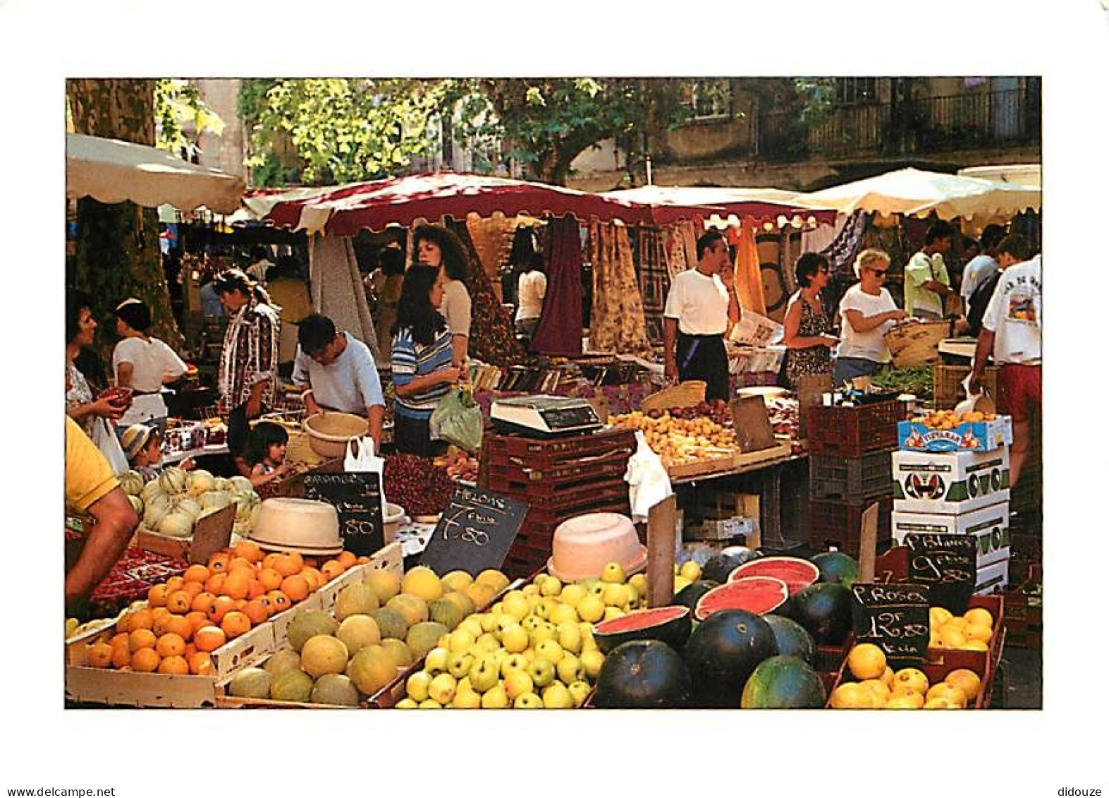 Marchés - Région Méditerranéenne - Le Marché - Fruits Et Légumes - CPM - Voir Scans Recto-Verso - Markets