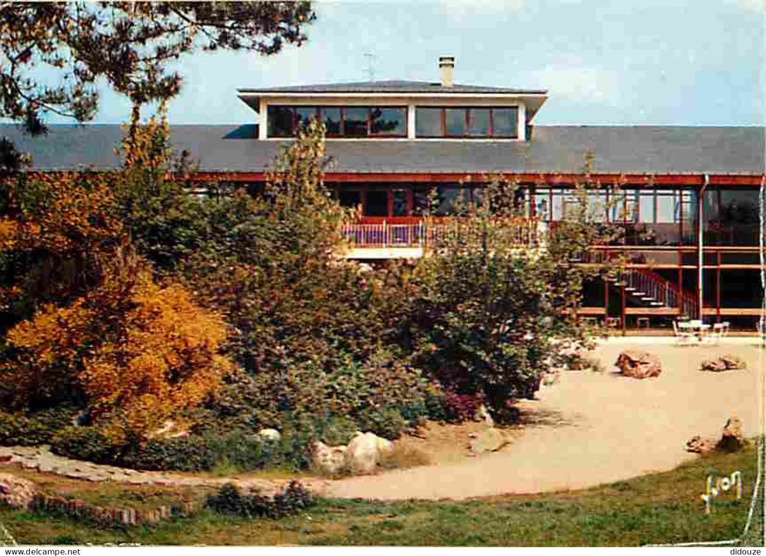 91 - Dourdan - Village Vacances Familles - Le Pavillon Central Côté Théâtre De Verdure  - Carte Neuve - CPM - Voir Scans - Dourdan