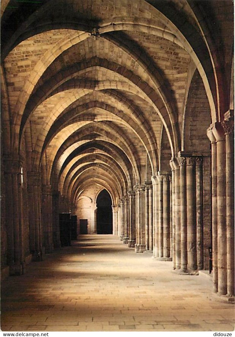 51 - Reims - Intérieur De La Basilique Saint Rémi - Bas Côté Sud - CPM - Carte Neuve - Voir Scans Recto-Verso - Reims