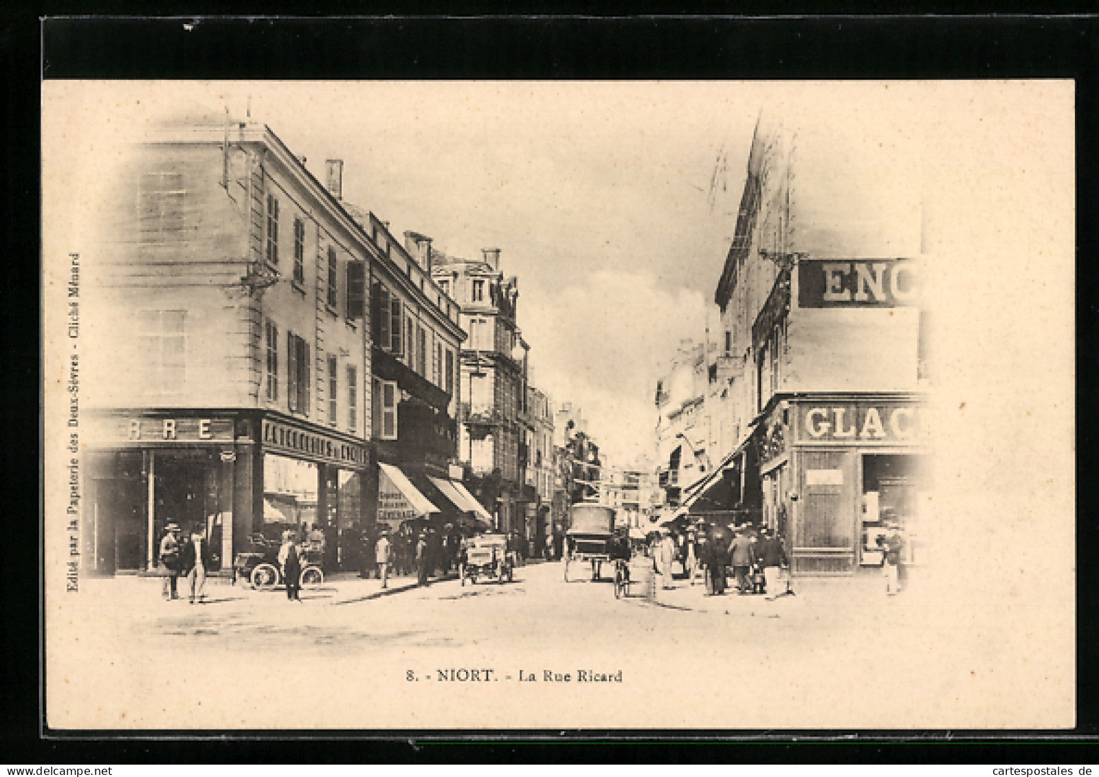 CPA Niort, La Rue Ricard, Vue De La Rue  - Niort