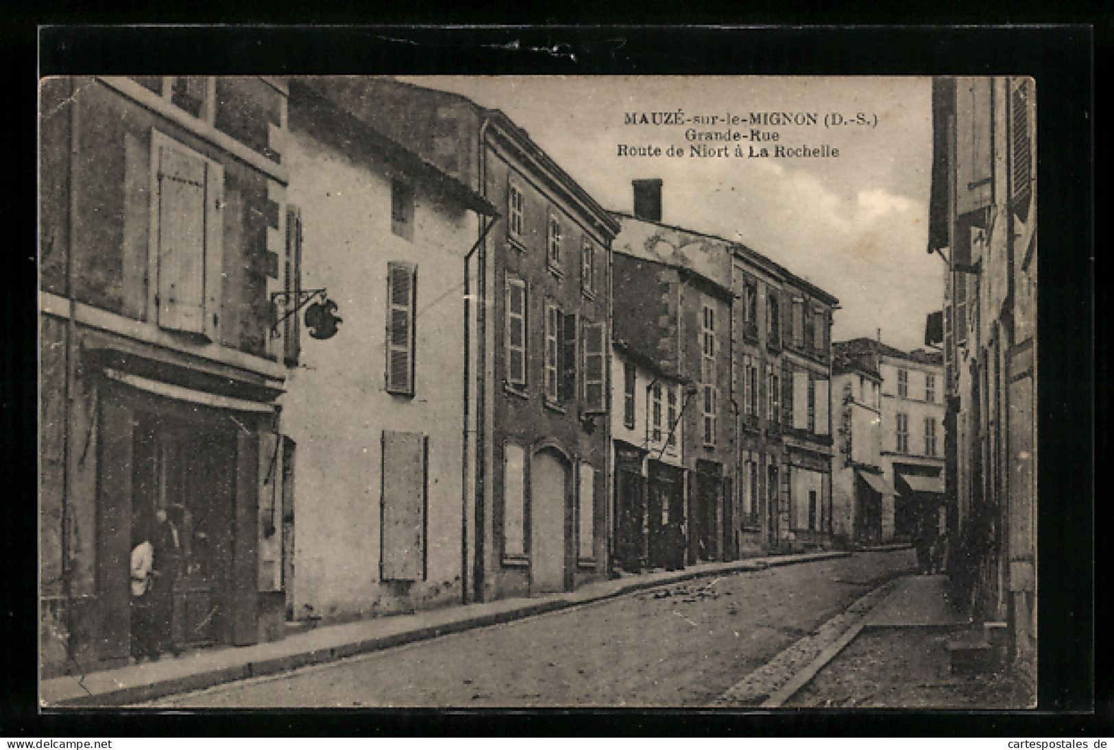 CPA Mauze-sur-le-Mignon, Grande Rue, Route De Niort A La Rochelle  - Niort