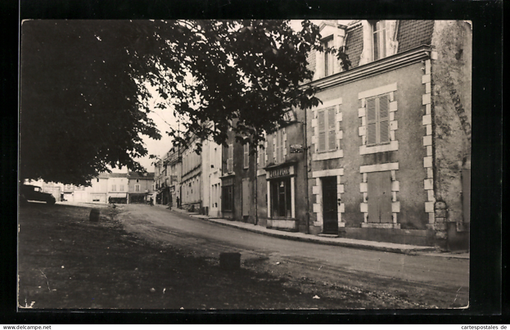 CPA Thenezay, Place De L`Hôtel-de-Ville  - Thenezay