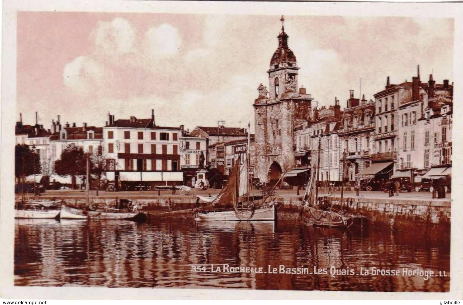 17 - Charente Maritime - LA ROCHELLE -   Le Bassin - Les Quais - La Grosse Horloge - La Rochelle