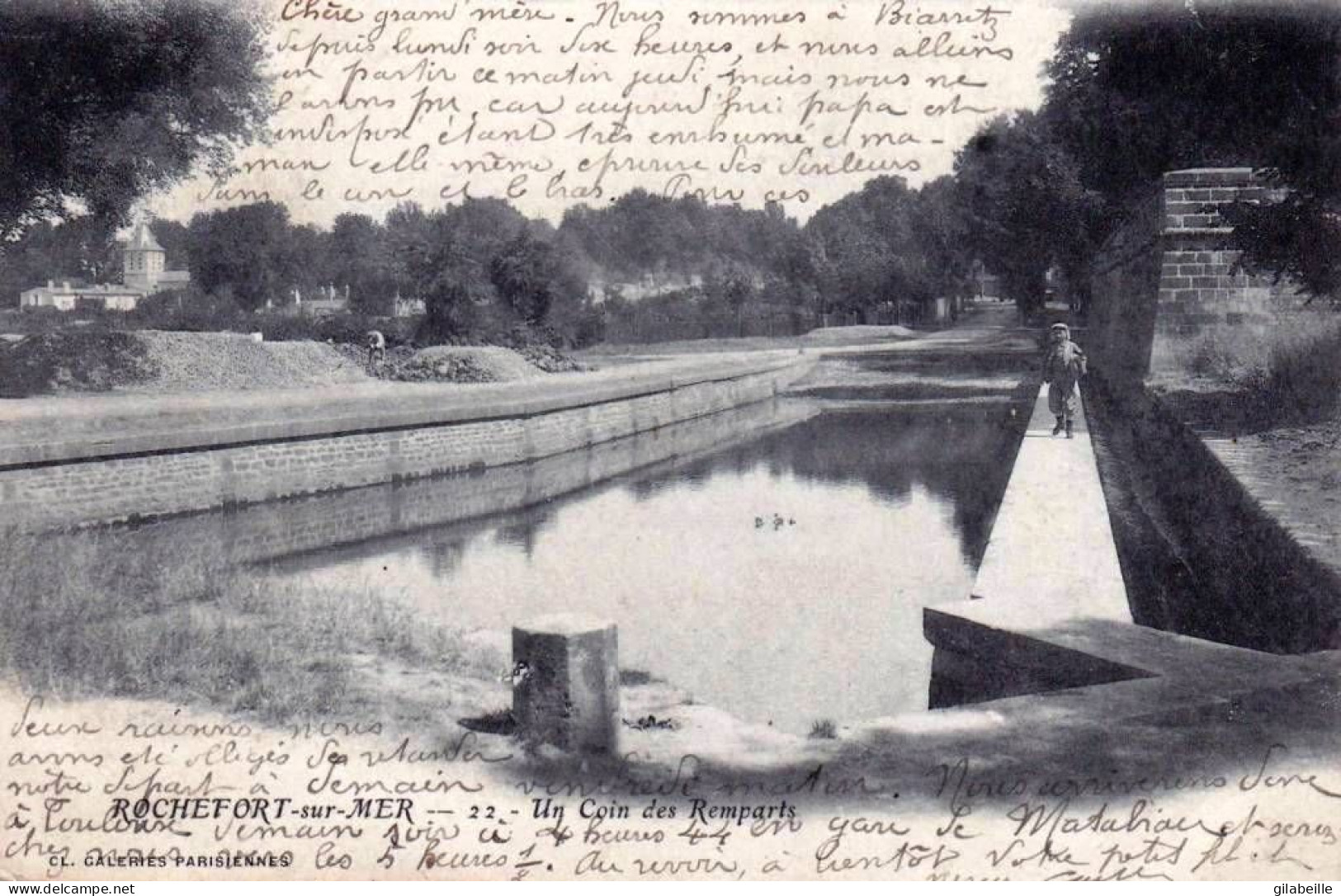 17 - Charente Maritime -  ROCHEFORT Sur MER -  Un Coin Des Remparts - Rochefort