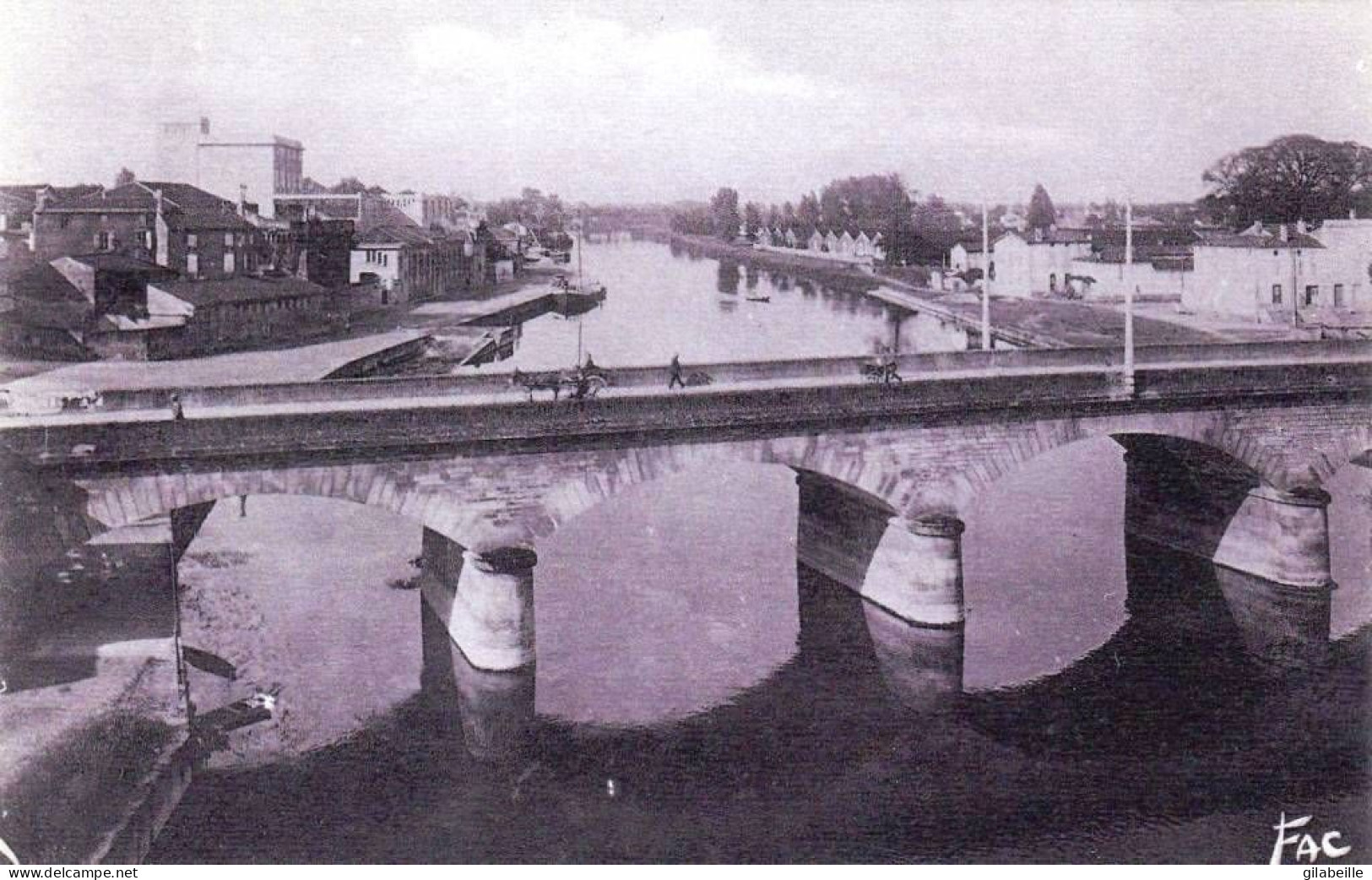 16 - Charente -  COGNAC -  Vue Sur La Charente Et Le Pont Saint Jacques - Cognac