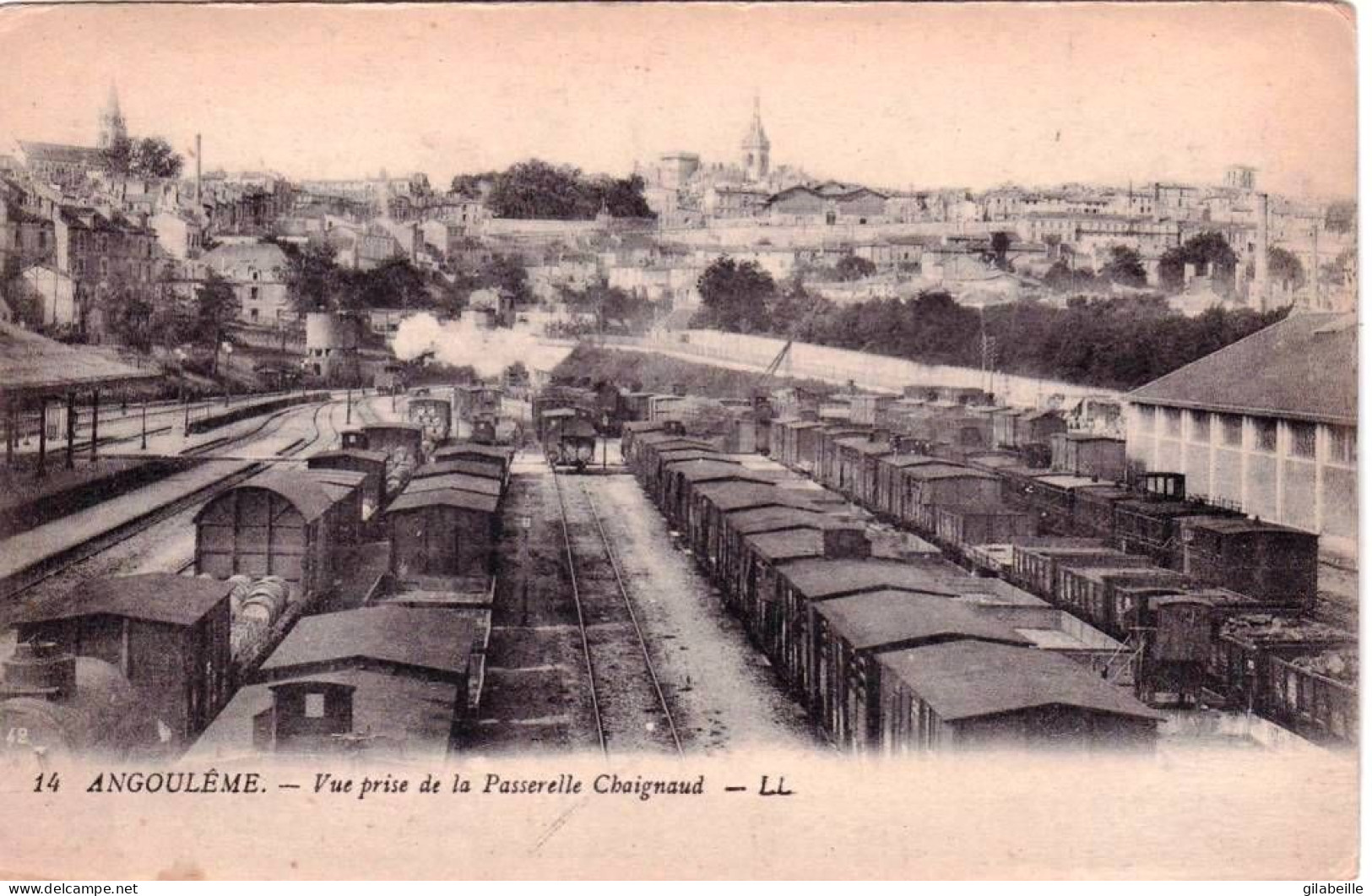 16 - Charente -  ANGOULEME -   Vue Prise De La Passerelle Chaignaud - Angouleme