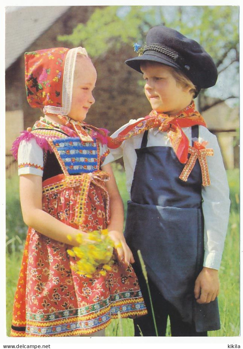 CPSM 10.5 X 15 Allemagne (136) Sorbische Kinder SCHLEIFE Saxe  Enfants Sorabes En Costumes - Autres & Non Classés