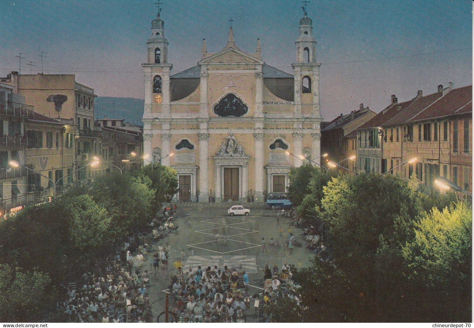 Pietra Ligure Place Du XXe Septembre La Nuit - Savona