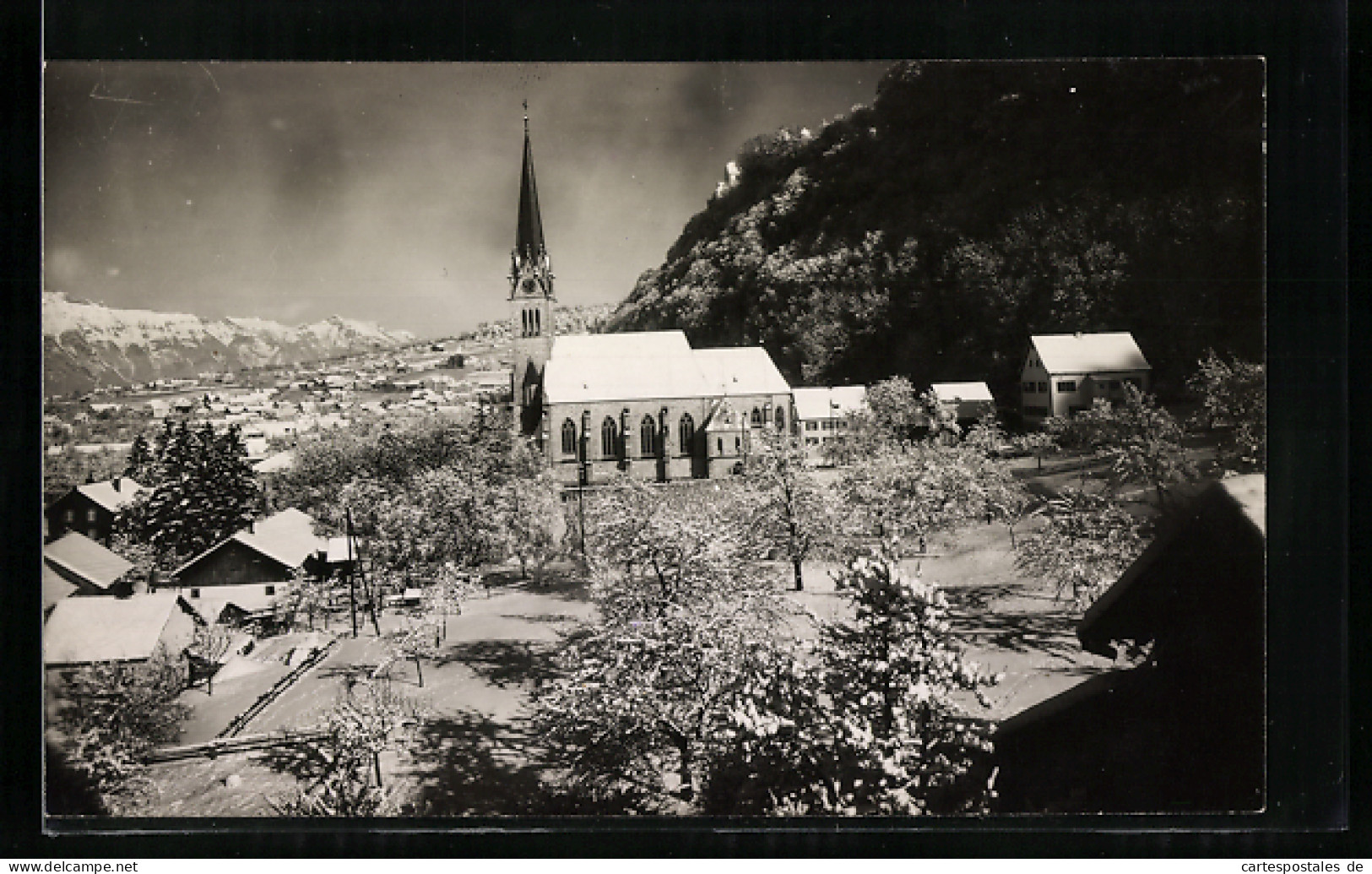 AK Vaduz, Verschneite Kirche Im Ort  - Liechtenstein