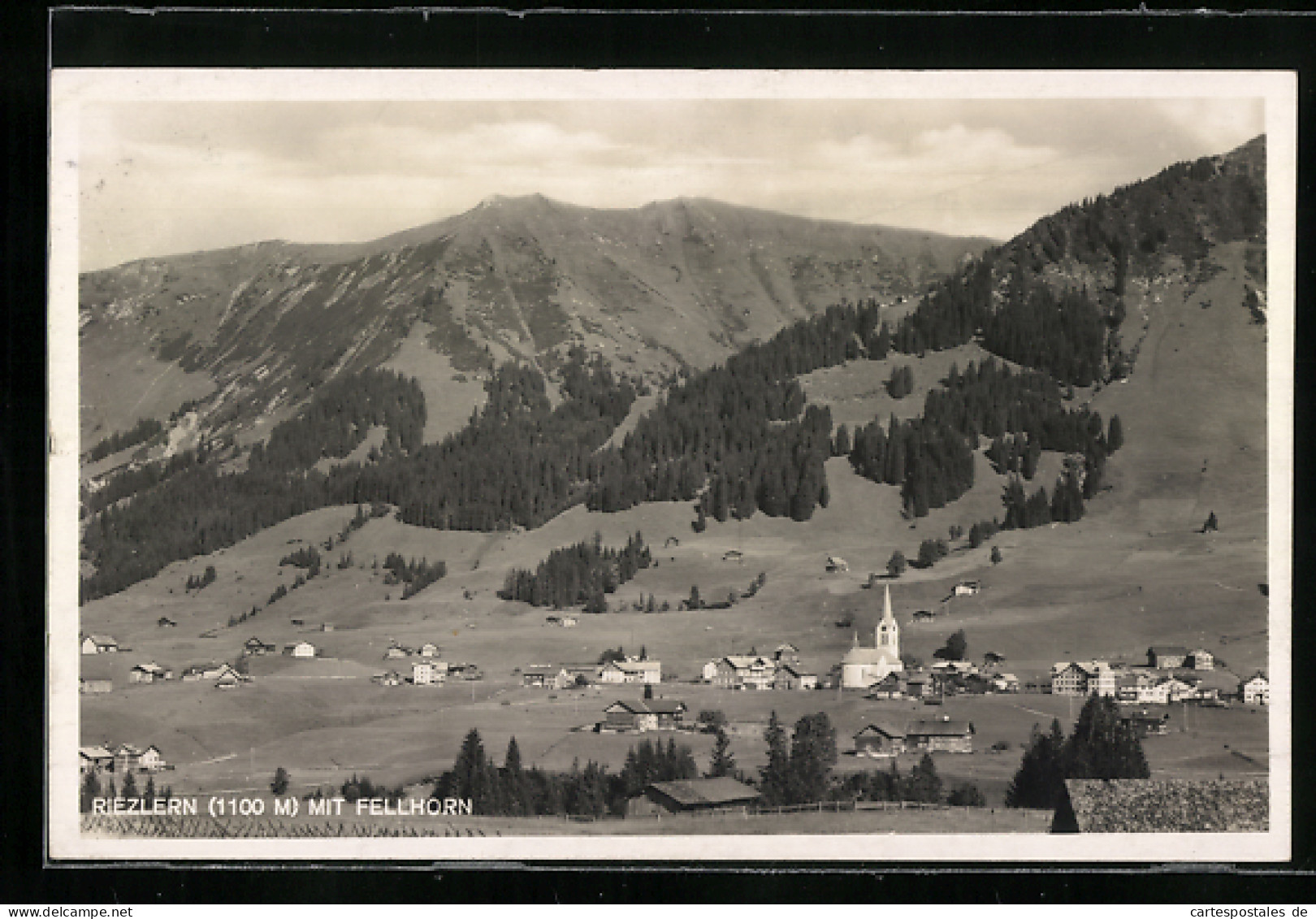 AK Riezlern, Ausblick Auf Die Ortschaft Mit Fellhorn  - Autres & Non Classés