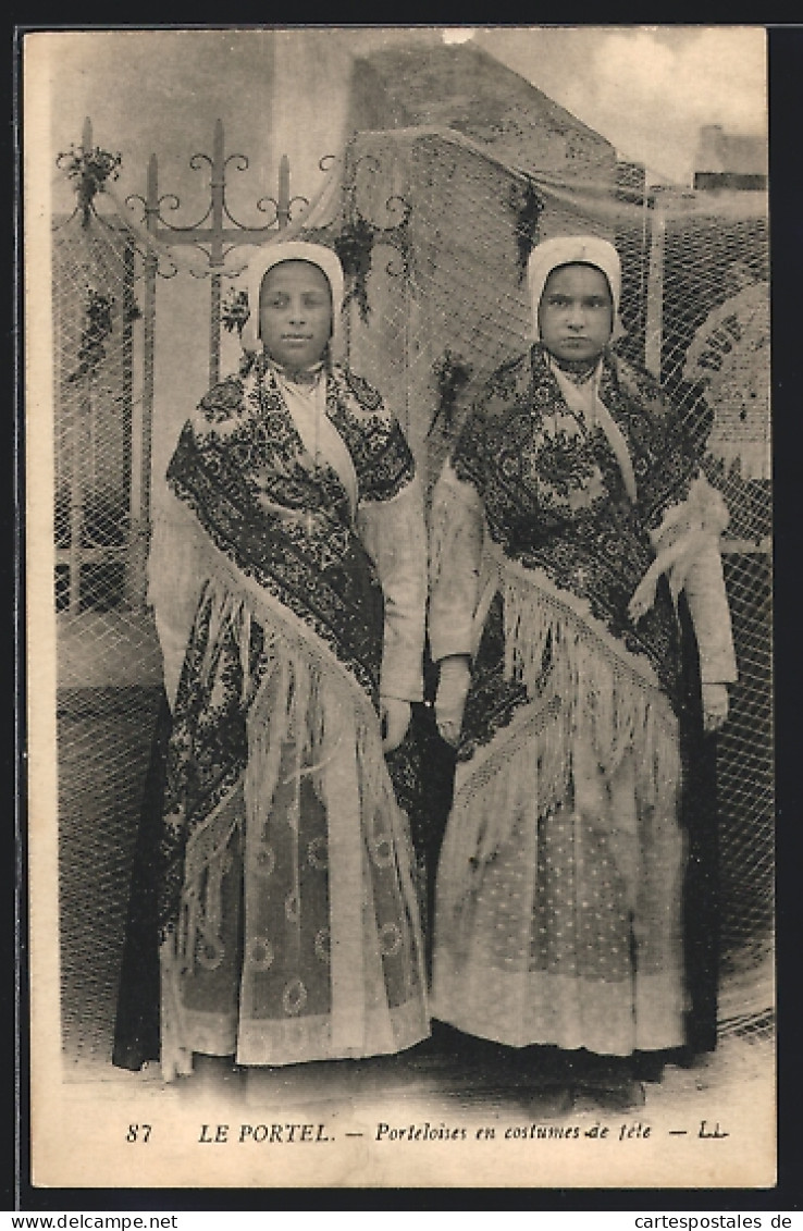 CPA Le Portel, Porteloises En Costumes De Fete, Junge Femme En Costume Typique Des Nord-Pas-de-Calais  - Unclassified