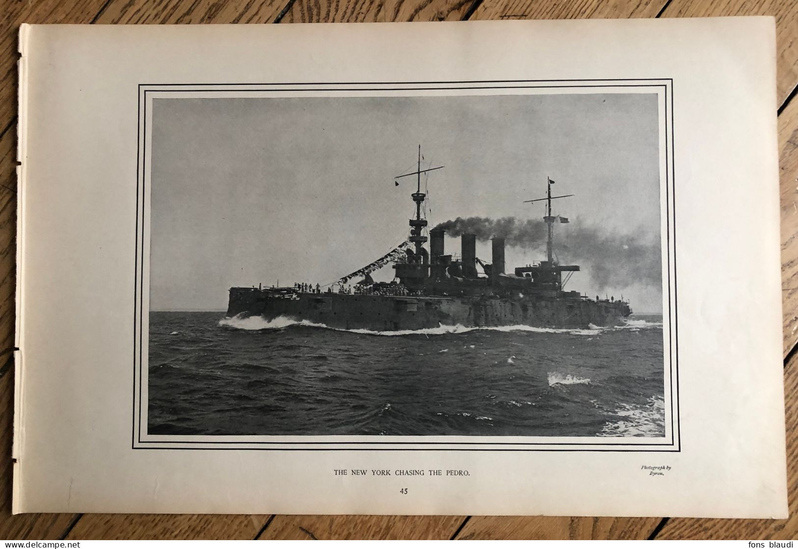 1900 - Iconographie - Battleship USS New-York Chasing The Pedro - Barche