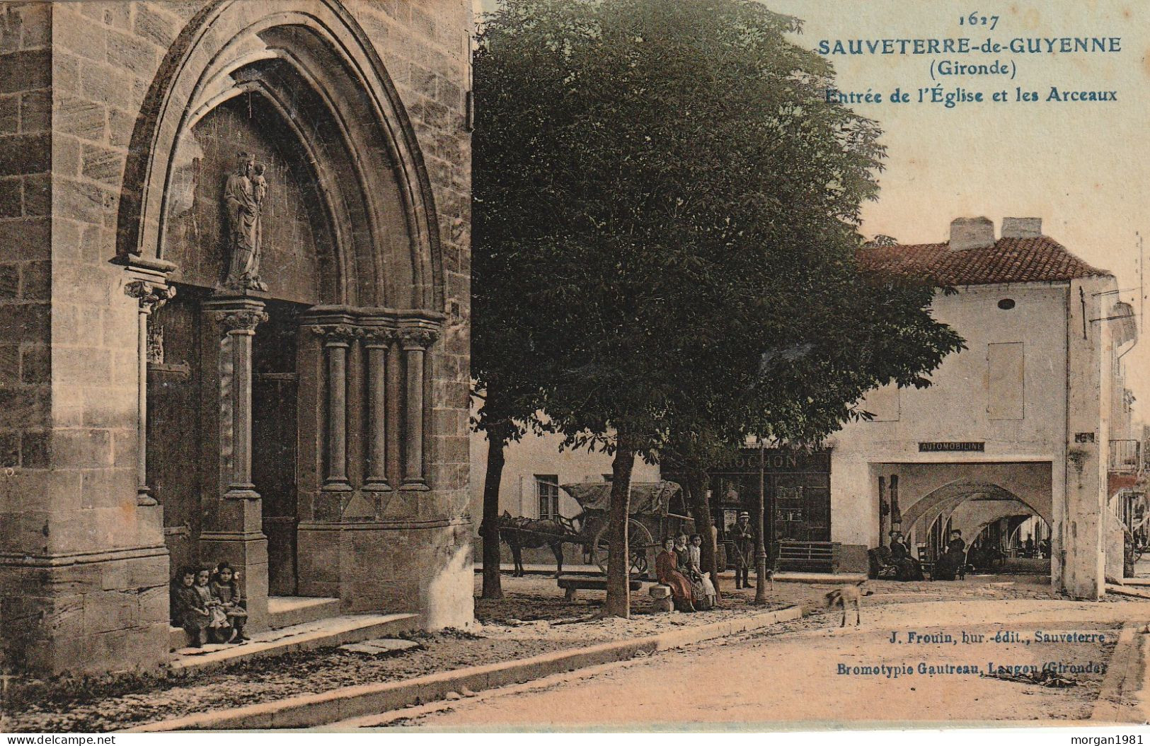 SAUVETERRE -de- GUYENNE.  ENTREE DE L'EGLISE ET LES ARCEAUX - Autres & Non Classés