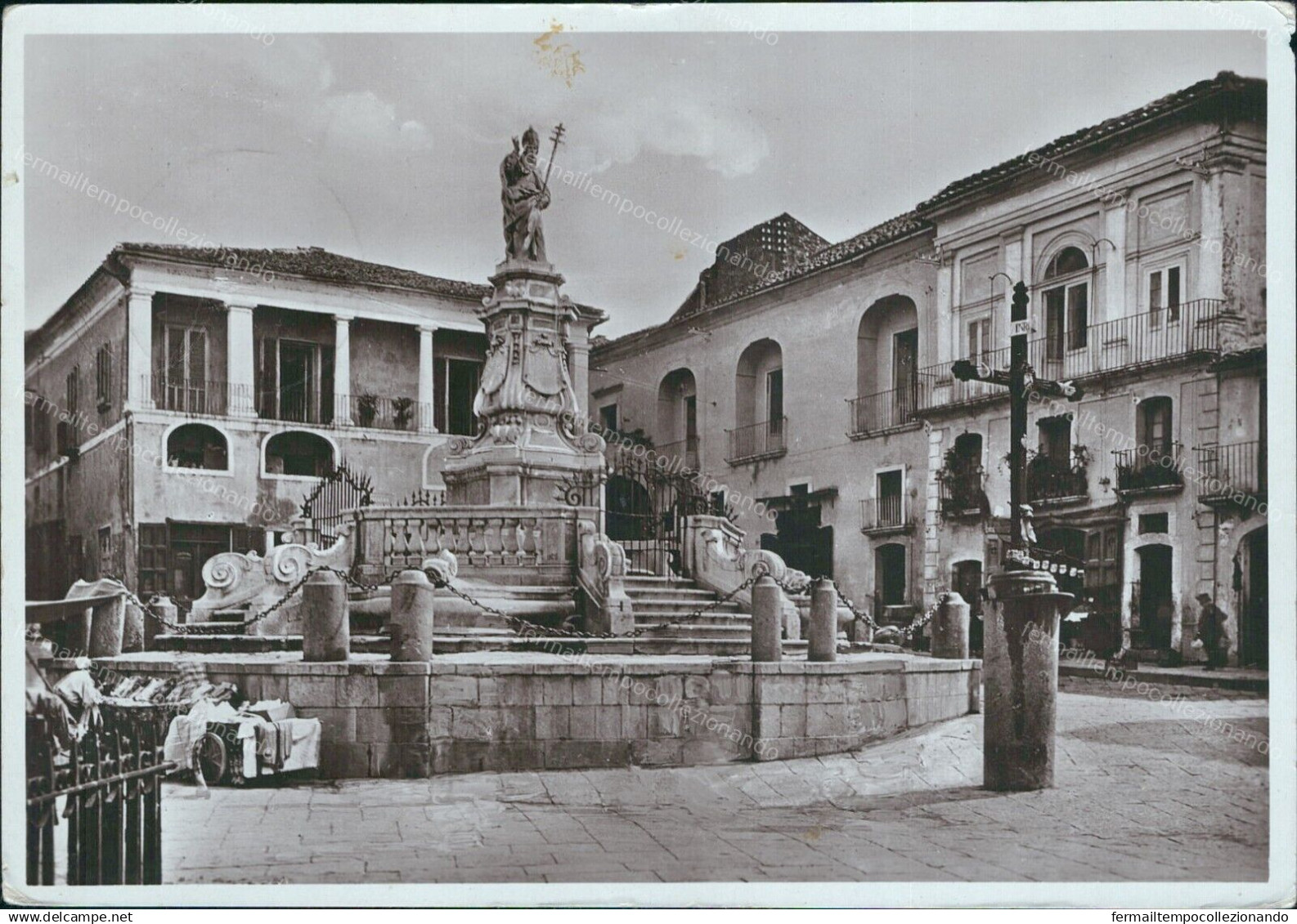 Cr588  Cartolina Benevento Citta' Piazza Orsini 1935 - Benevento