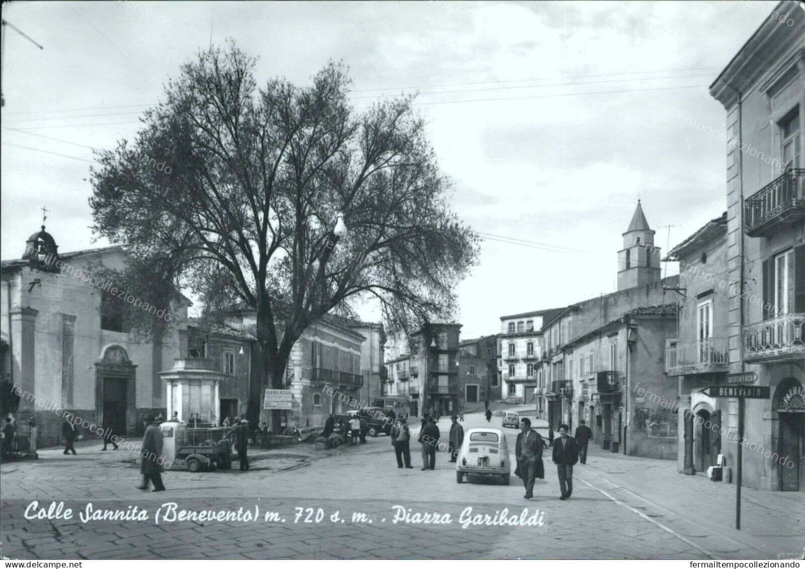 Cr593  Cartolina Colle Sannita Piazza Garibaldi Provincia Di Benevento - Benevento