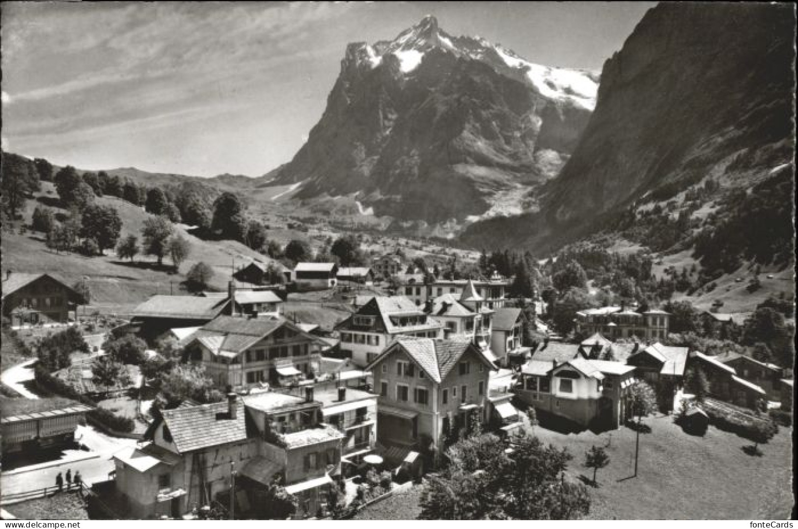 10723038 Grindelwald Grindelwald Wetterhorn * Grindelwald - Autres & Non Classés