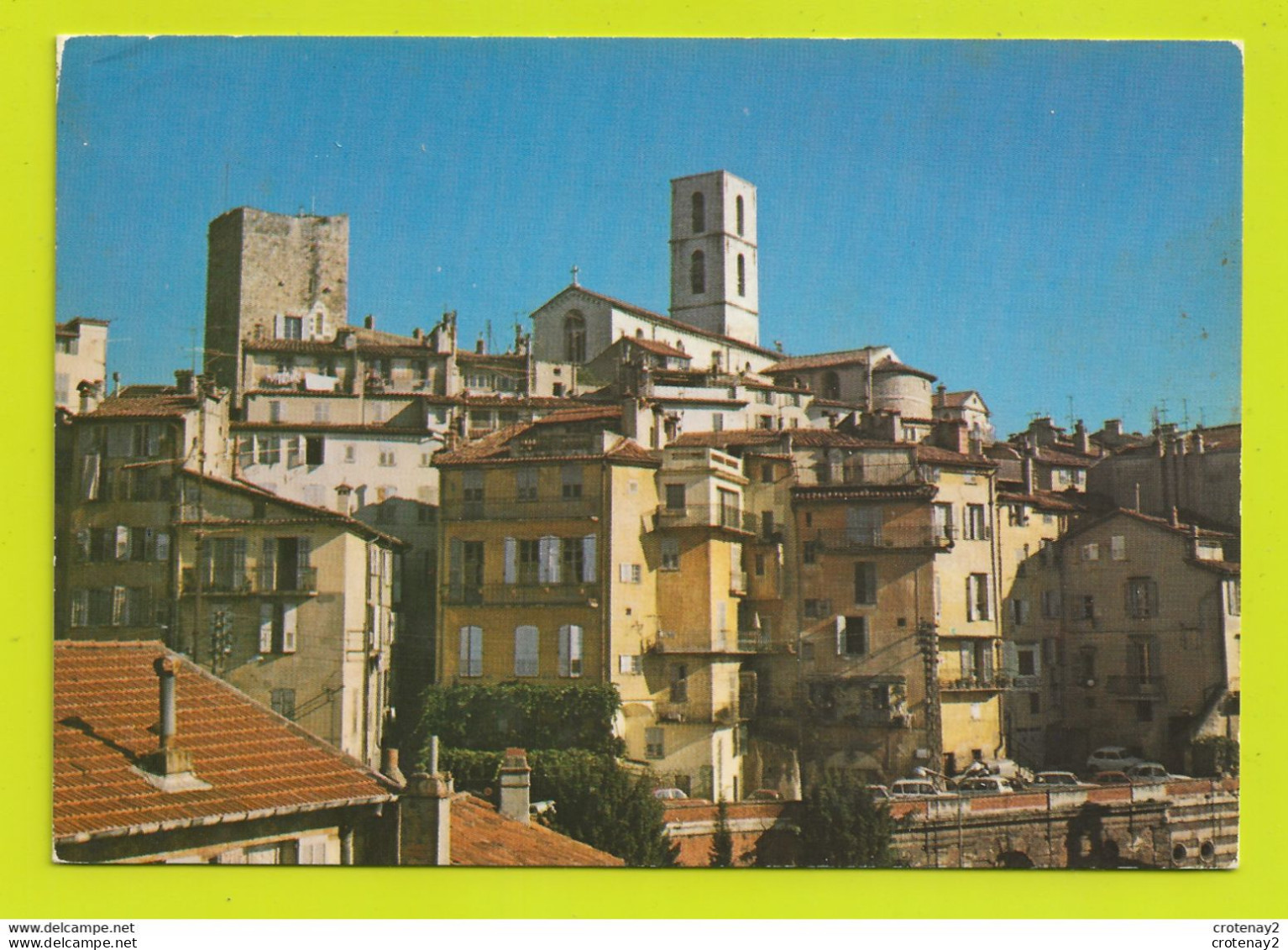 06 GRASSE N°893 Vue Sur La Vieille Ville En 1984 Fiat 600 Renault 4L Citroën 2CV Camionnette - Grasse