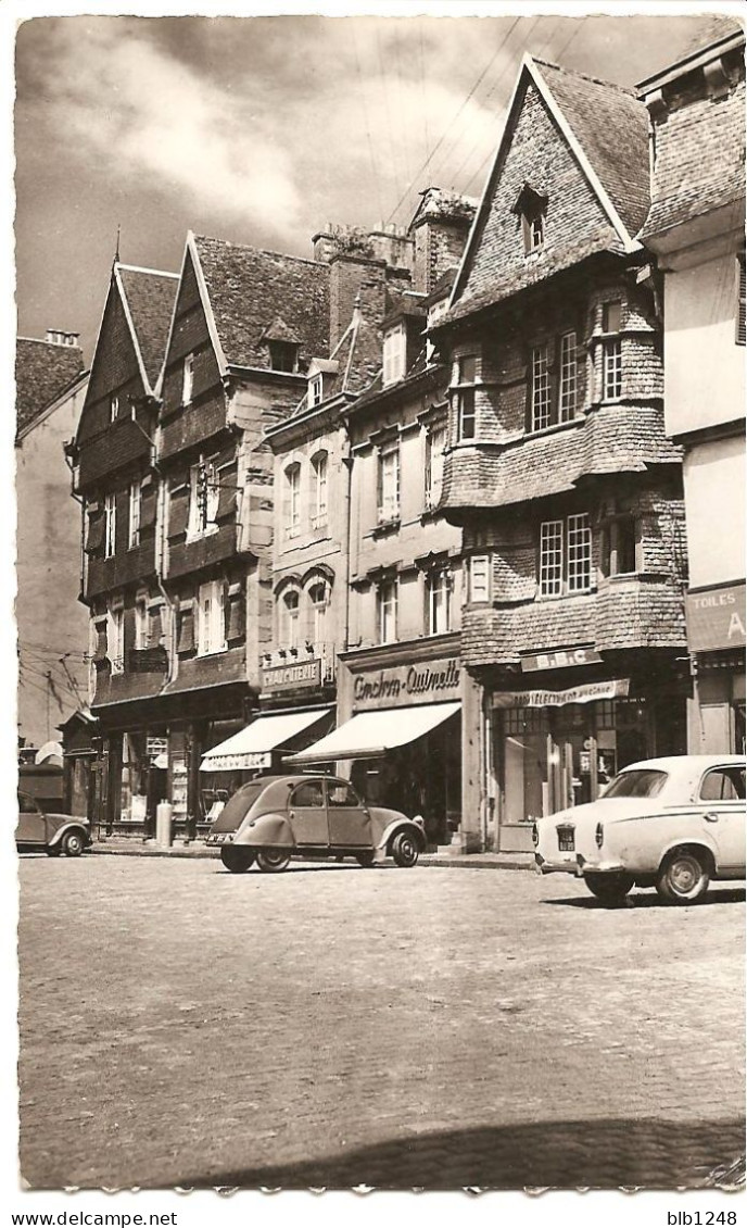 [22] Côtes D'Armor > Lannion - Place Du Centre - CPSM   Automobiles En Beau Plan - Lannion