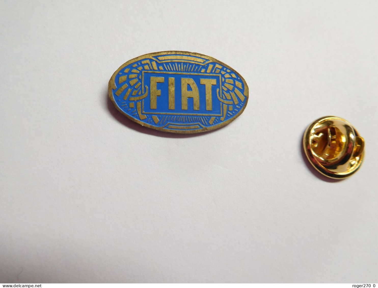 Beau Pin's  , Logo Auto FIAT , Bleu , Non Signé - Fiat