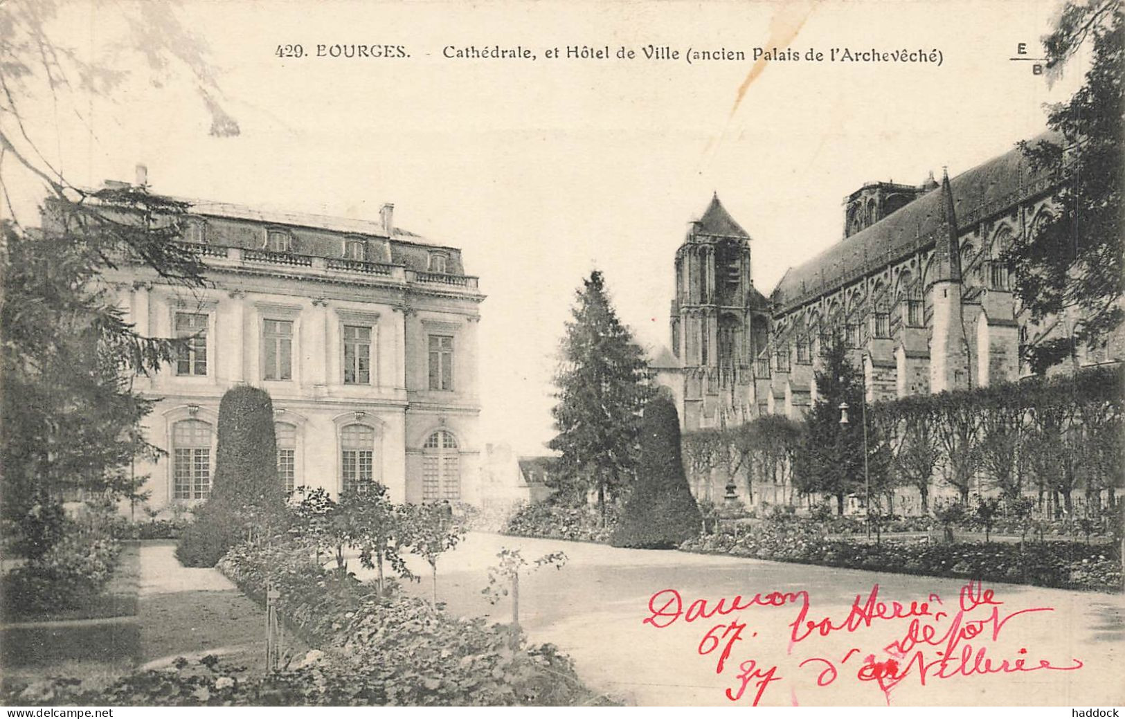 BOURGES : CATHEDRALE ET HOTEL DE VILLE - Bourges