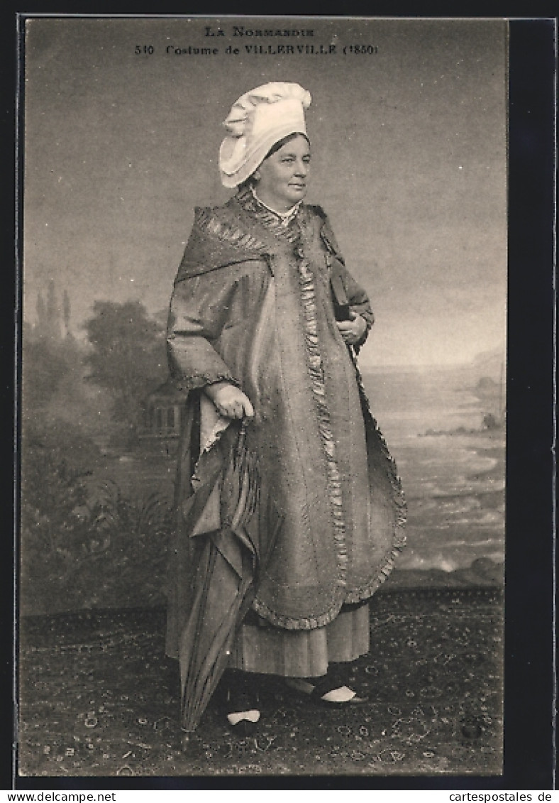 CPA Villerville /Normandie, Femme En Costume Typique Avec Haube  - Non Classés
