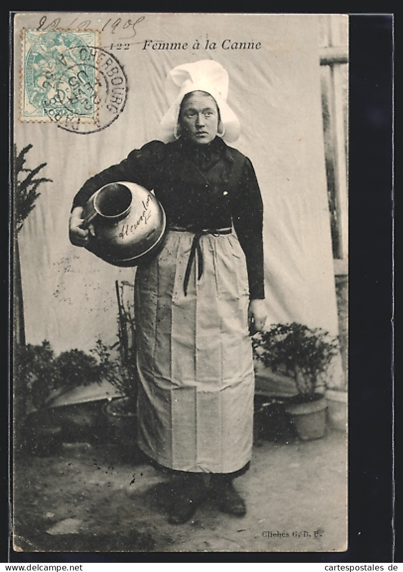 CPA La Canne /Normandie, Femme En Costume Typique Avec Krug  - Ohne Zuordnung