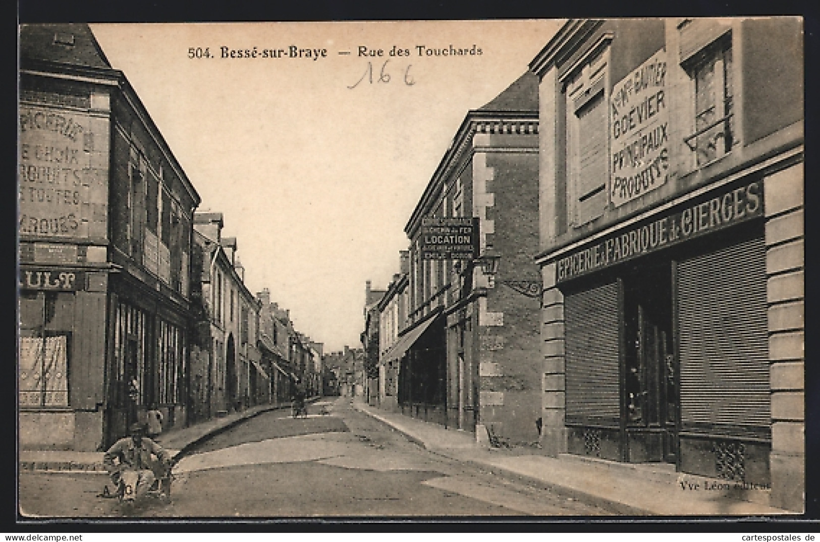 CPA Bessé-sur-Braye, Vue De La Rue Avec Commercesn  - Andere & Zonder Classificatie