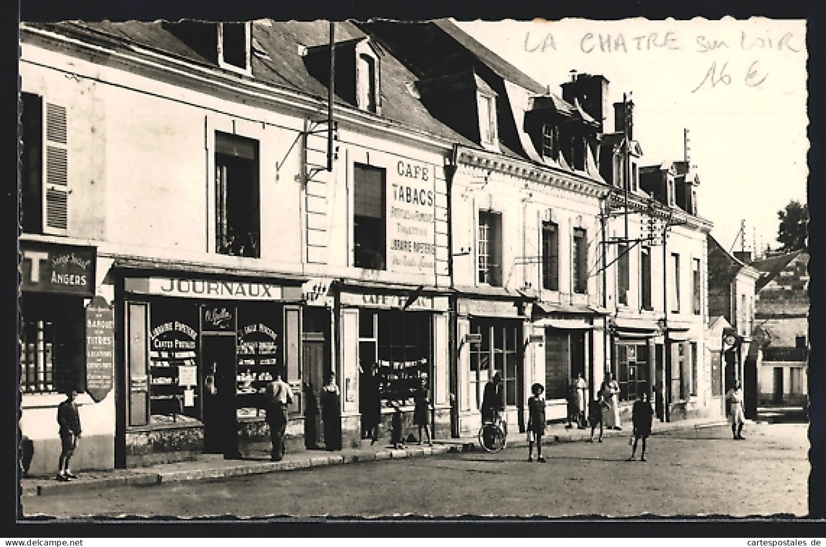 CPA La Chartre-sur-le-Loir, Place De La Republique  - Andere & Zonder Classificatie