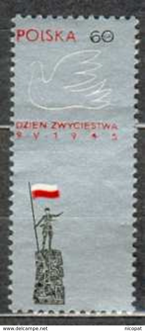 POLAND MNH ** 1530 ARMISTICE DE 1945, Monument Drapeau - Unused Stamps