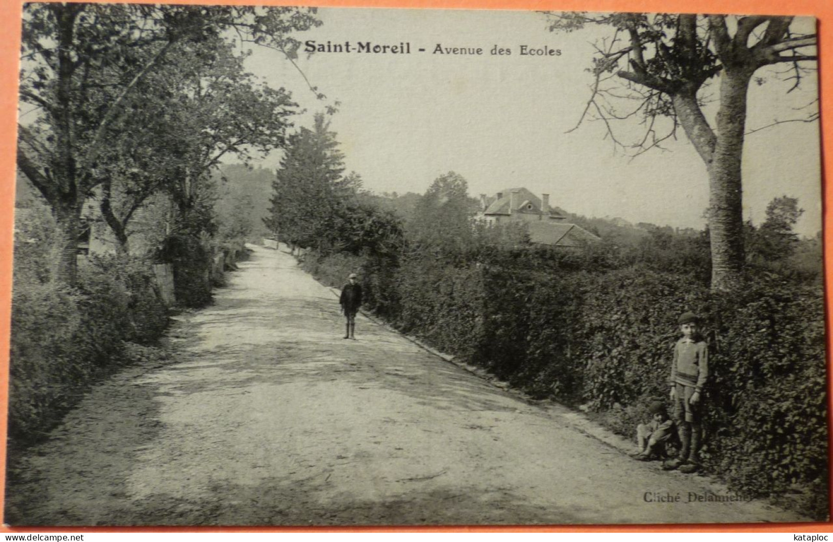 CARTE SAINT MOREIL - 23 - AVENUE DES ECOLES  - SCANS RECTO VERSO - 7 - Other & Unclassified