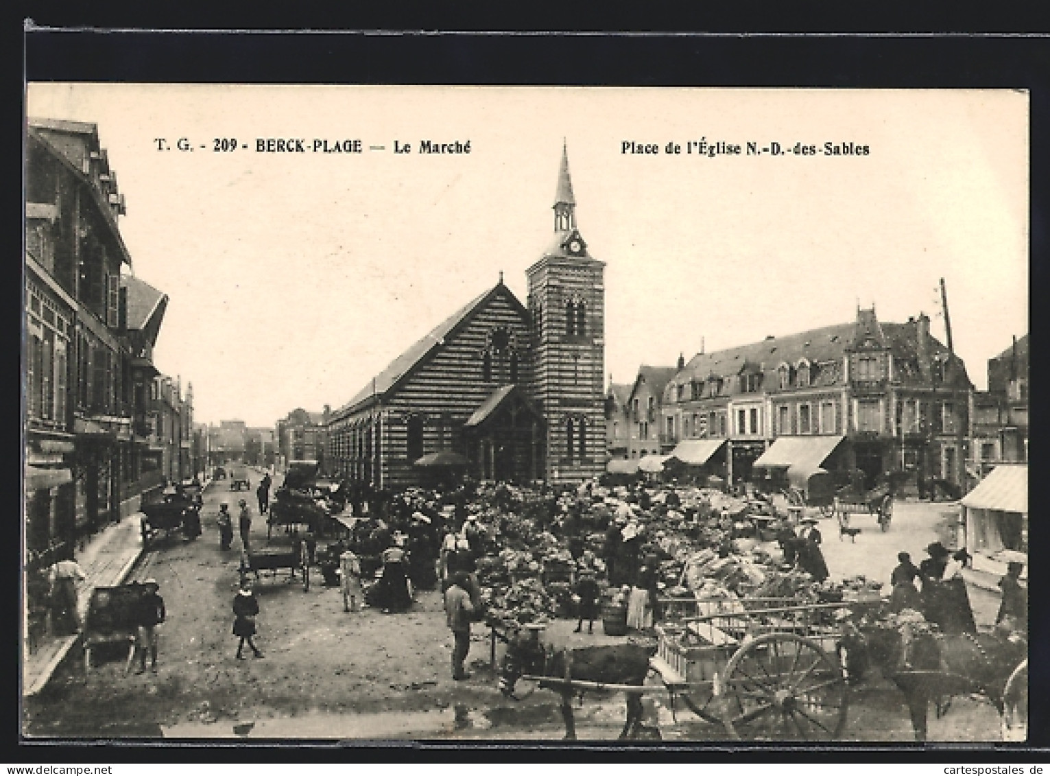 CPA Berck-Plage, Le Marche, Place De L`Eglise Notre-Dame-des Sables  - Berck