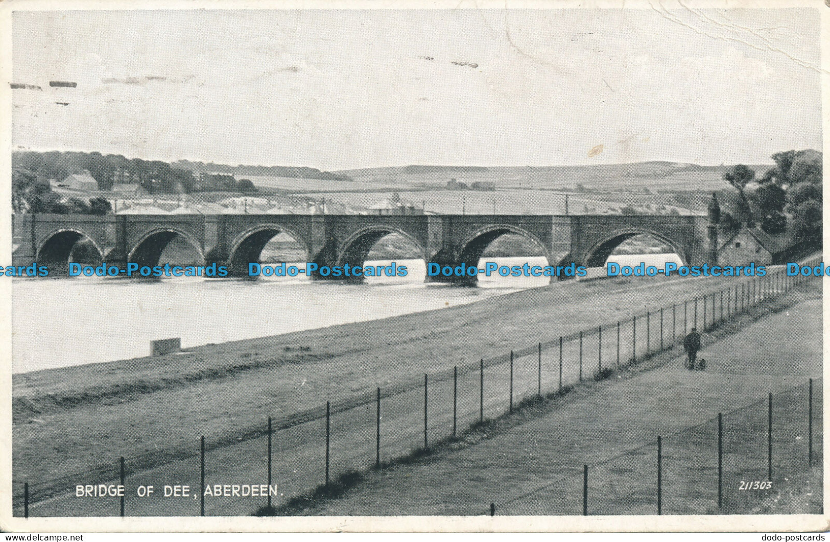 R103301 Bridge Of Dee. Aberdeen. Valentine. Silveresque. No 211303. 1943 - Monde