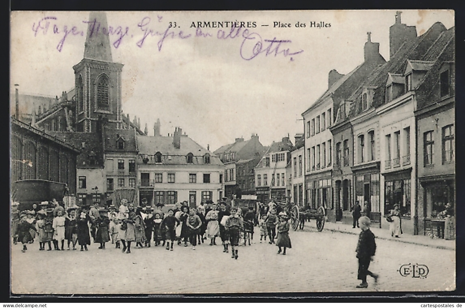 CPA Armantières, Place Des Halles  - Other & Unclassified