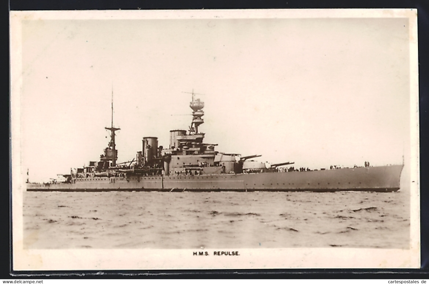 Pc Britisches Kriegsschiff HMS Repulse Auf Steuerbord  - Guerre