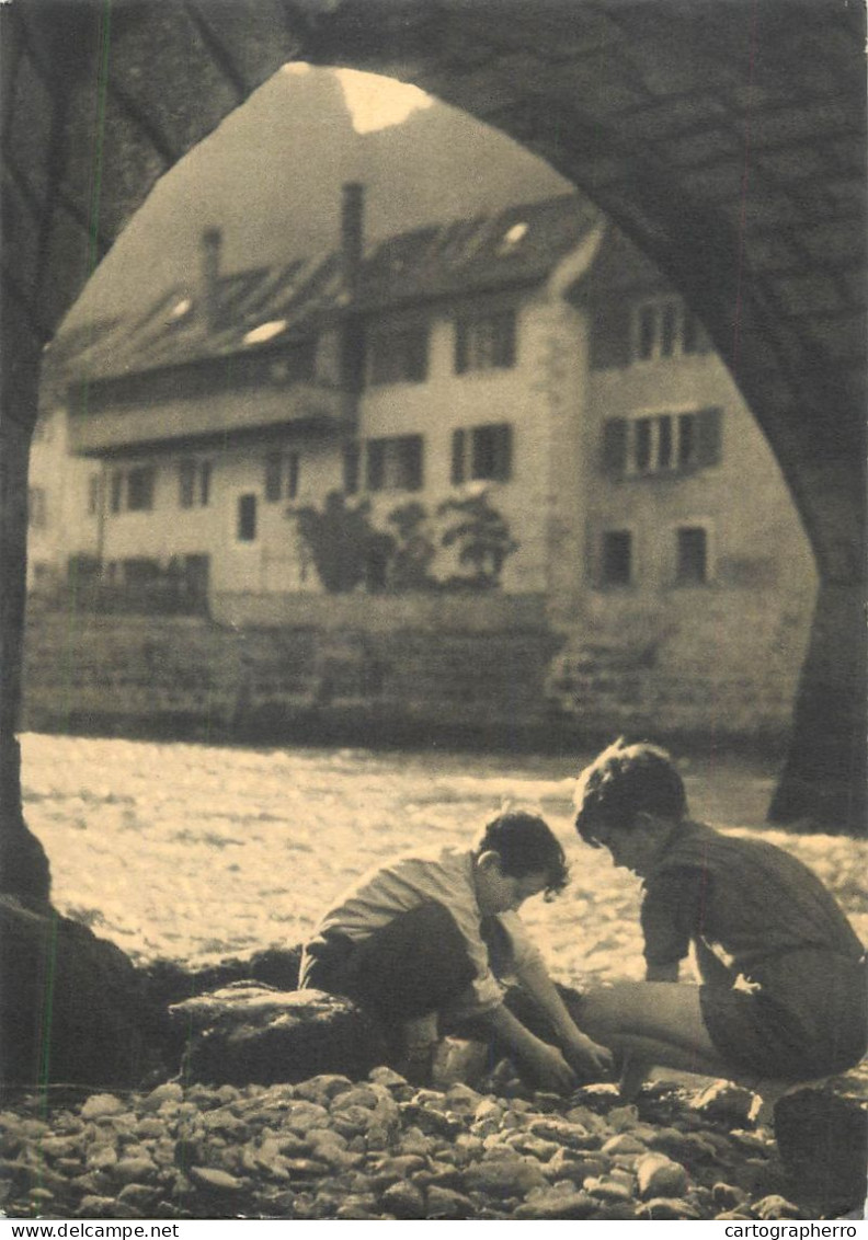 Postcard Switzerland Bern Children Play - Berne