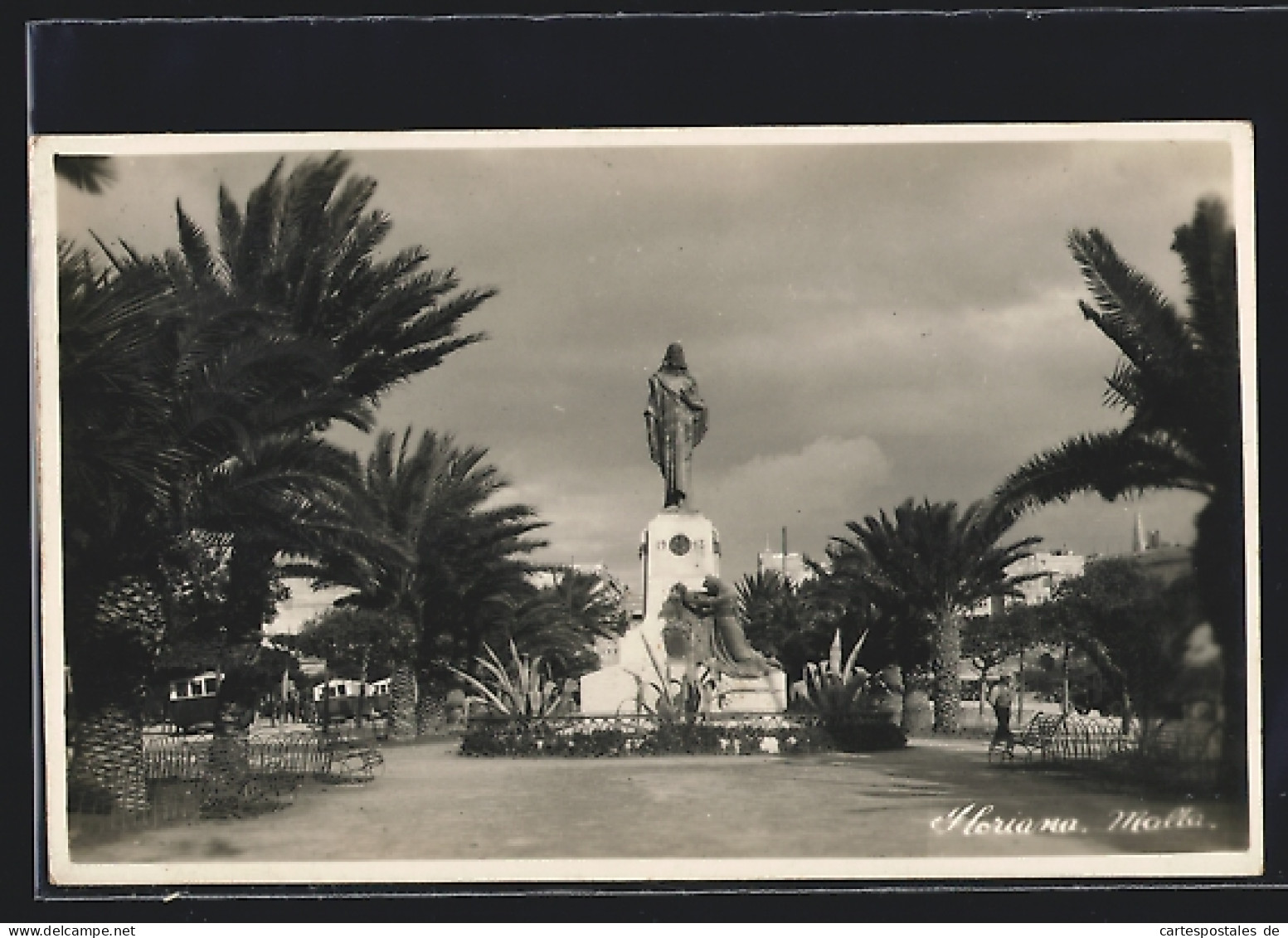 AK Floriana, Denkmal Und Palmen  - Malte