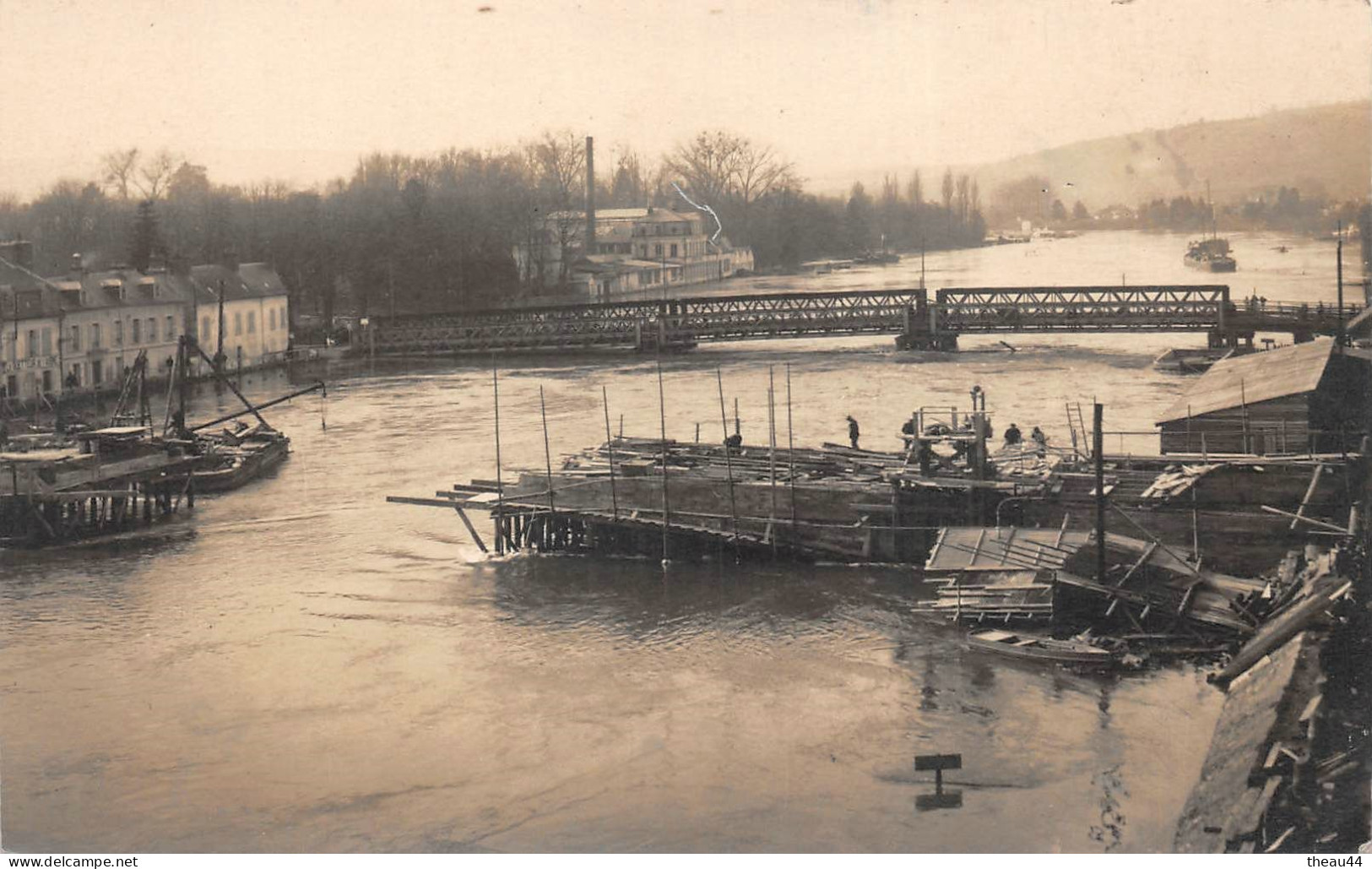 ¤¤  -  CHATEAU-THIERRY   -  Carte-Photo Du Port  -  Inondation  -  Au Fond " L'Usine COUESNON "      -   ¤¤ - Chateau Thierry