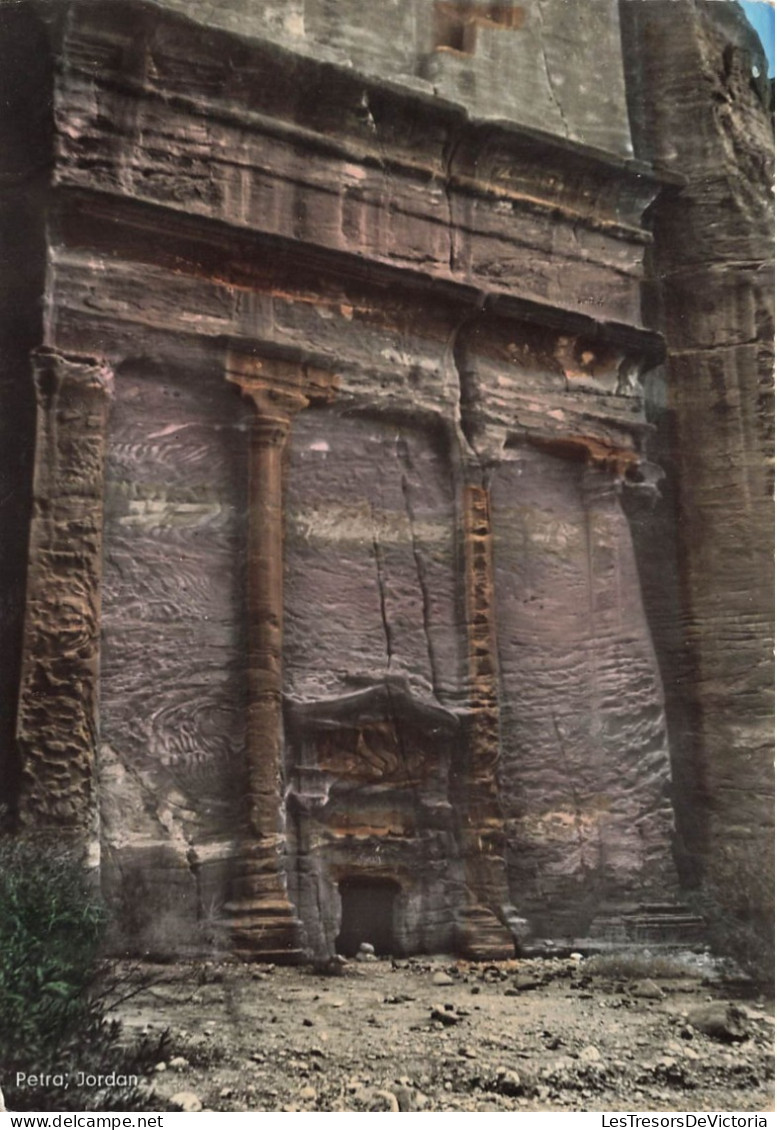 JORDANIE - Petra - Façade Sculptée Dans Une Paroi Rocheuse - Colorisé - Carte Postale - Jordanie