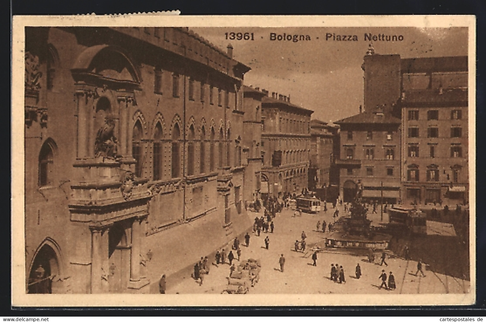 AK Bologna, Piazza Nettuno, Strassenbahn  - Tramways