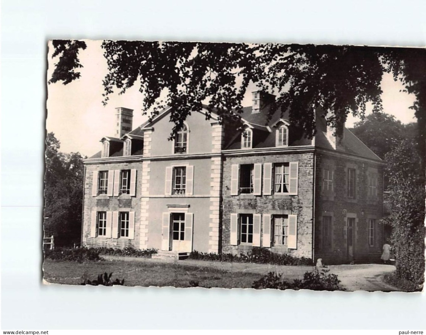 MONTAMY : Le Château - Très Bon état - Autres & Non Classés