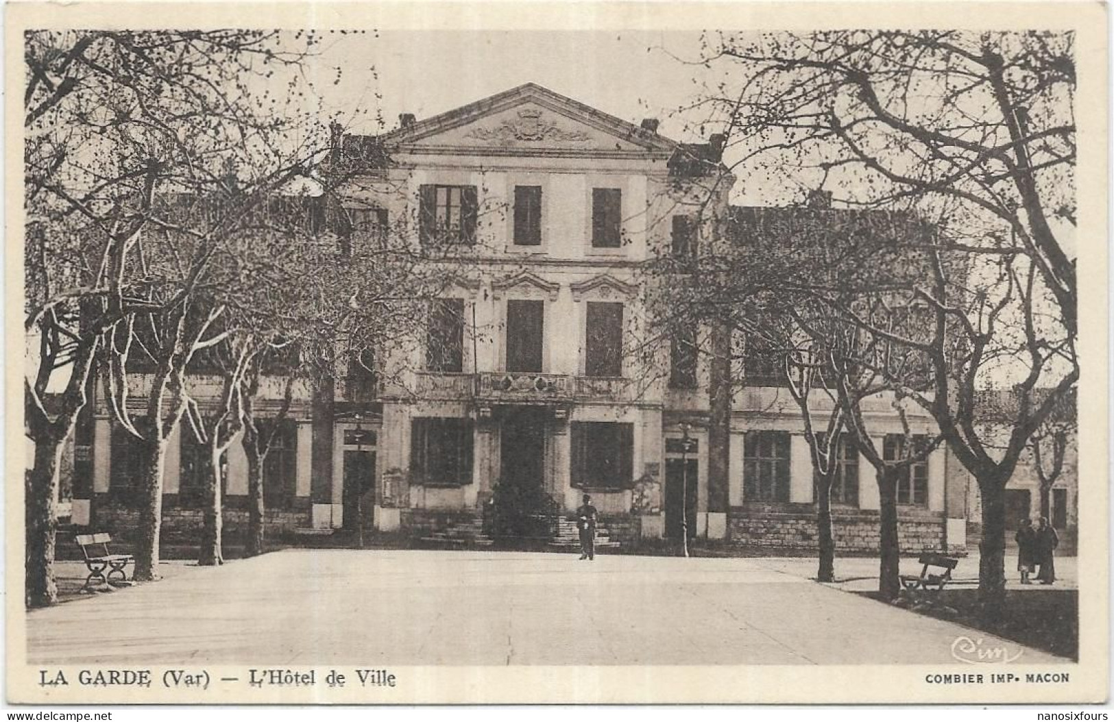 D 83. LA GARDE.  L HOTEL DE VILLE - La Garde