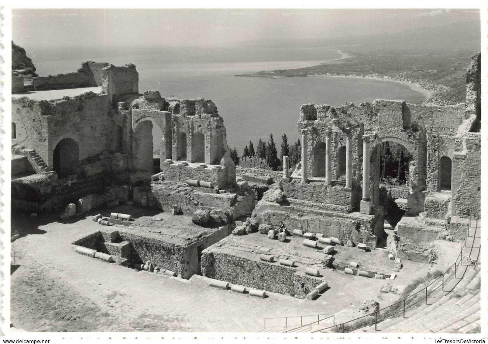 ITALIE - Taormina - Teatro Greco E Capo Shciso - Vue Générale - Ruines - Carte Postale Ancienne - Messina