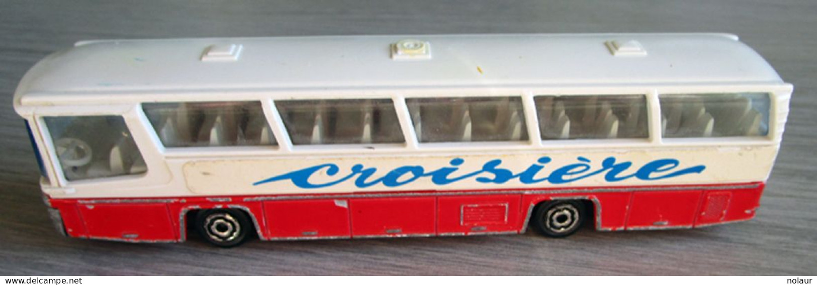 Autocar Néoplan Croisière - Majorette 1/87 ème - Scale 1:87