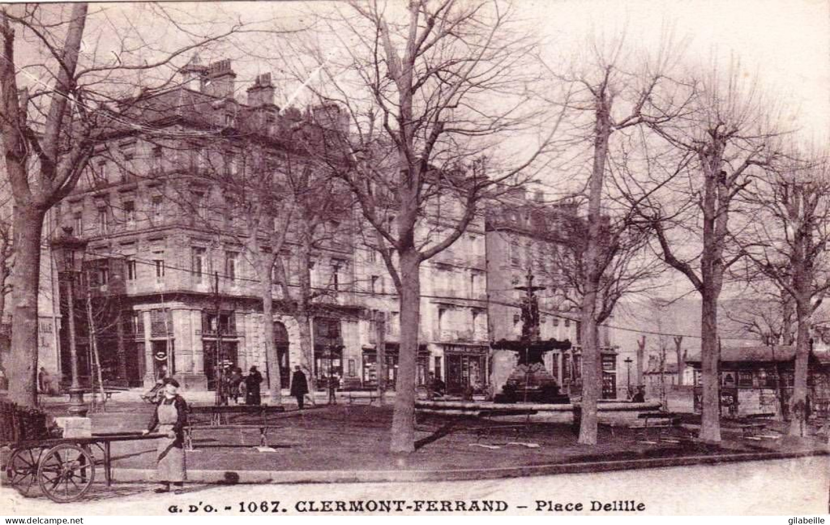 63 - Puy De Dome  -   CLERMONT FERRAND -  Place Delille - Clermont Ferrand