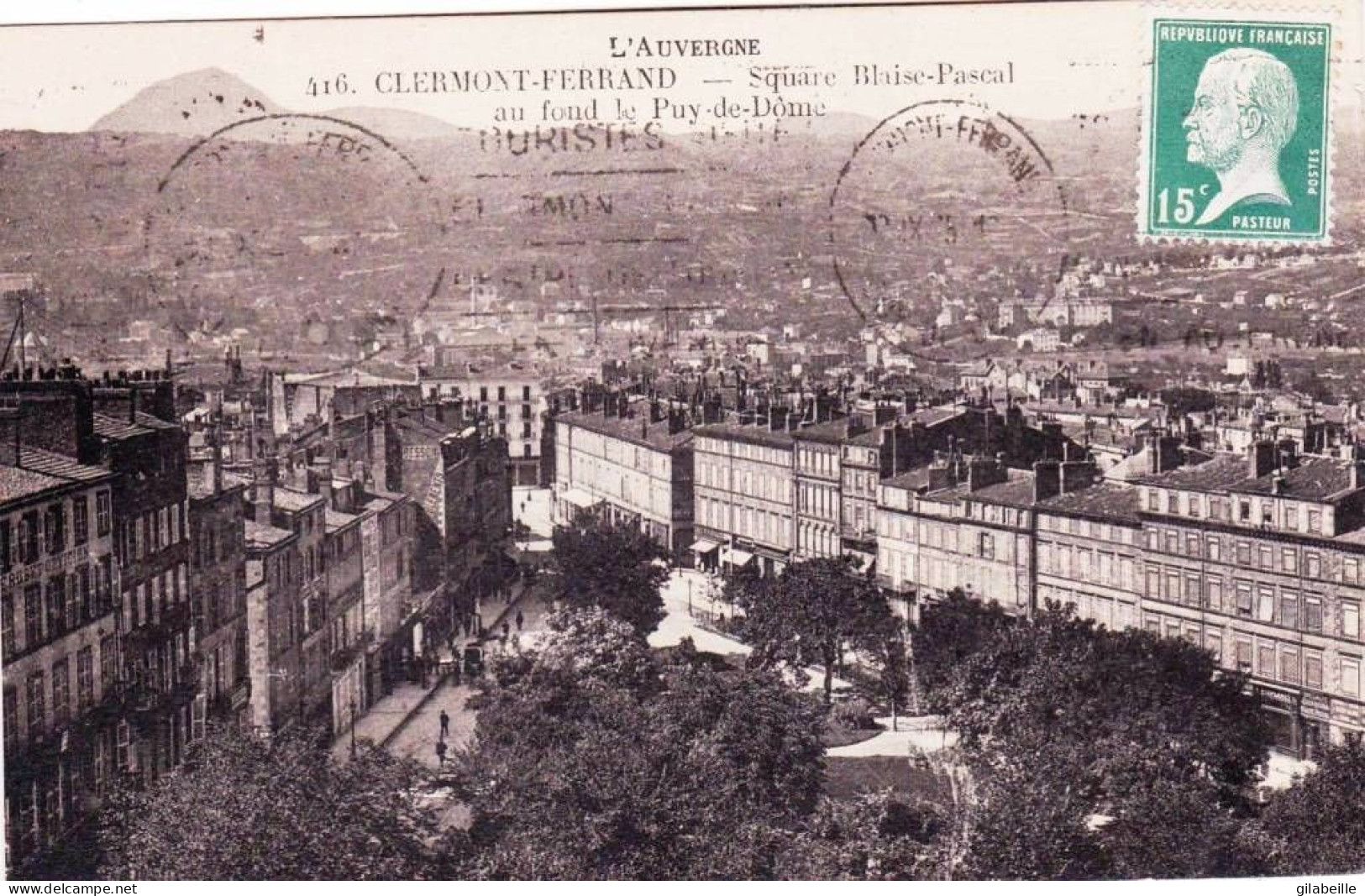 63 - Puy De Dome  -  CLERMONT FERRAND - Le Square Blaise Pascal - Au Fond Le Puy De Dome - Clermont Ferrand